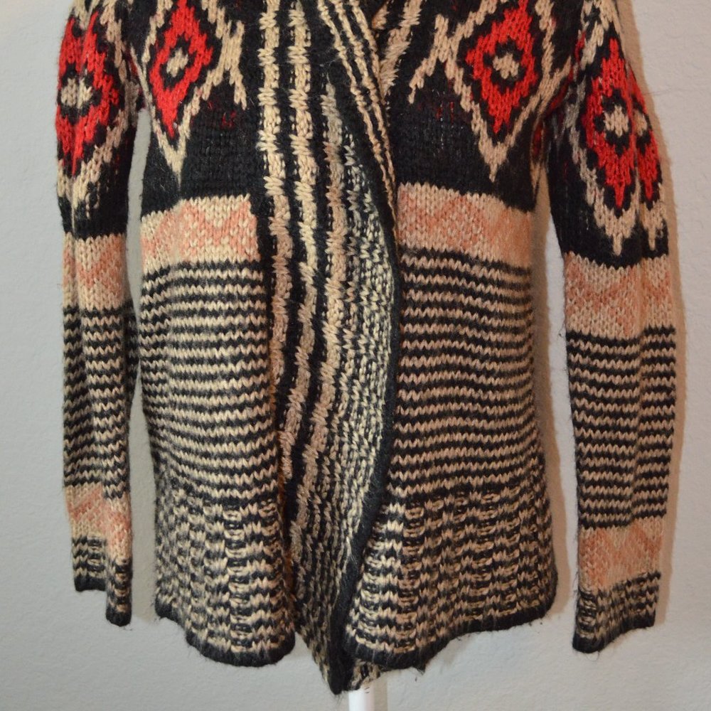 Pink Republic Aztec Pattern Open Draped Knit Cardigan - Picture 10 of 16